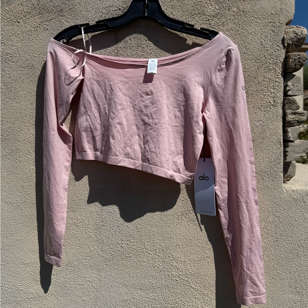 Alo pink NWT asymmetric courtier glow long sleeve women’s size small (4-6)